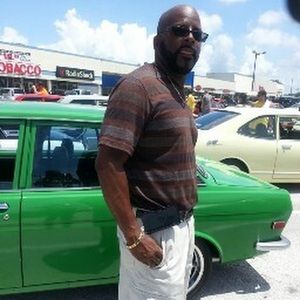 Meet your Posher, Dee